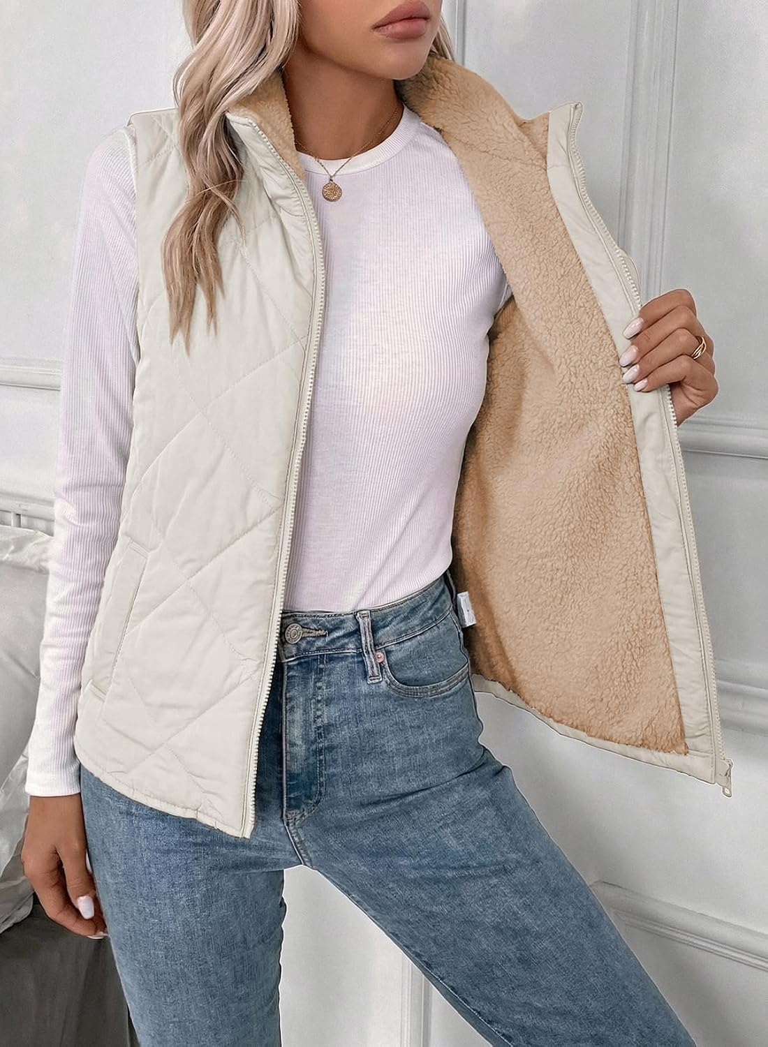 Dokotoo Womens Sherpa Fleece Vest Stand Collar Zip Up Puffer Quilted Jacket
