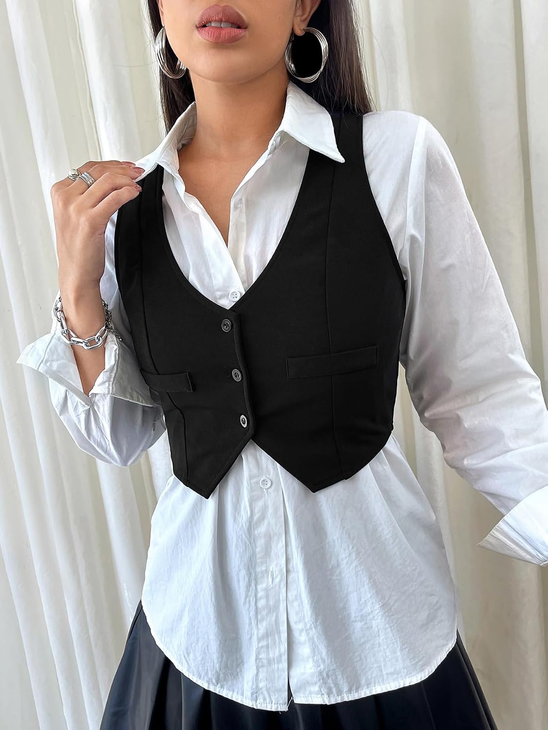 SweatyRocks Women's Solid Button Front Crop Waistcoat V Neck Vest Tops