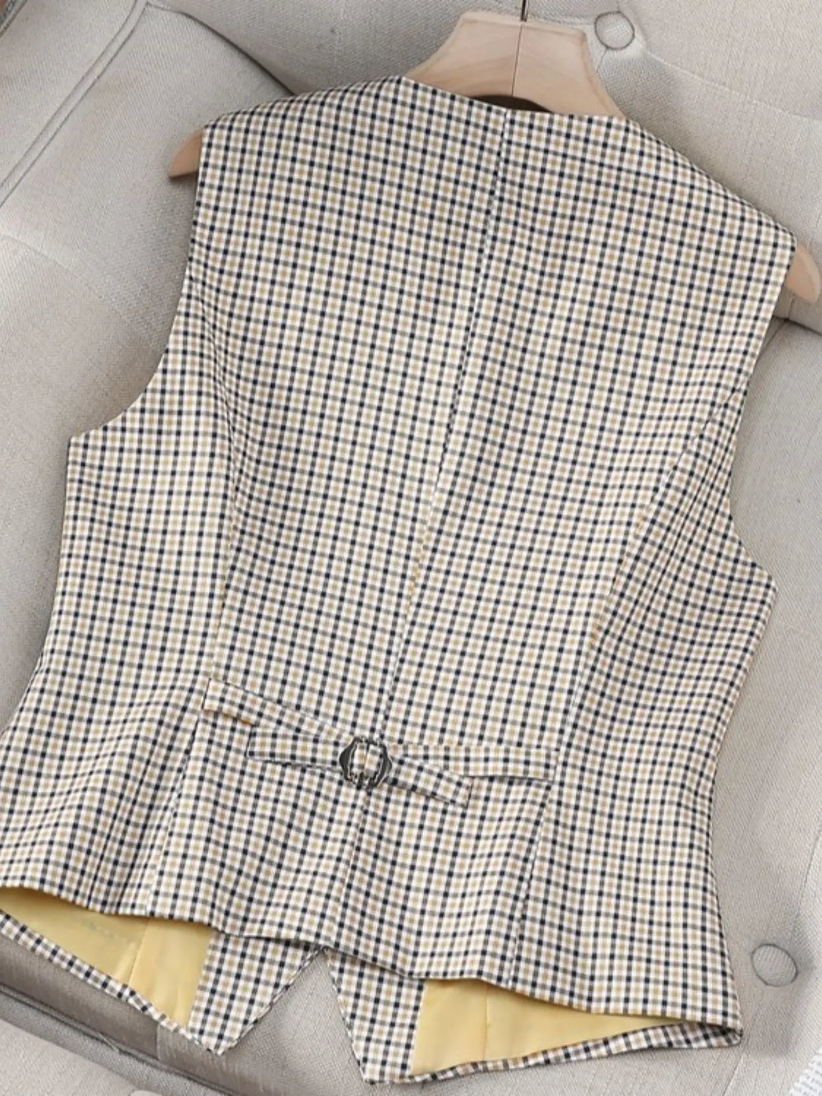 High-End Retro Houndstooth Women's Sleeveless Vest Cardigan, New Fashion Loose Fit Lightweight Design, Winter Short Fitted Pattern Pro, Button Front Vest
