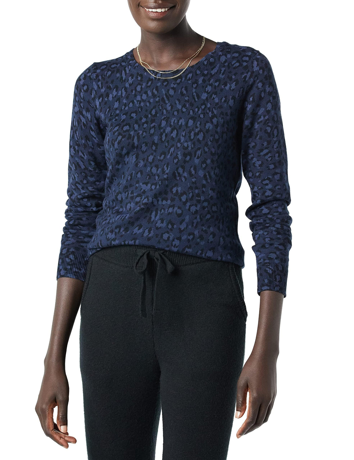 Amazon Essentials Women's Long-Sleeve Lightweight Crewneck Sweater, Flattering (Available in Plus Size)