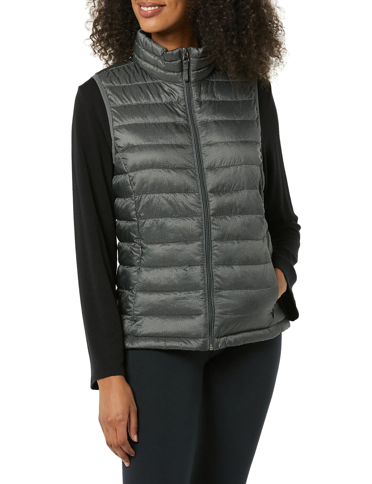 Amazon Essentials Women's Lightweight Water-Resistant Packable Puffer Vest