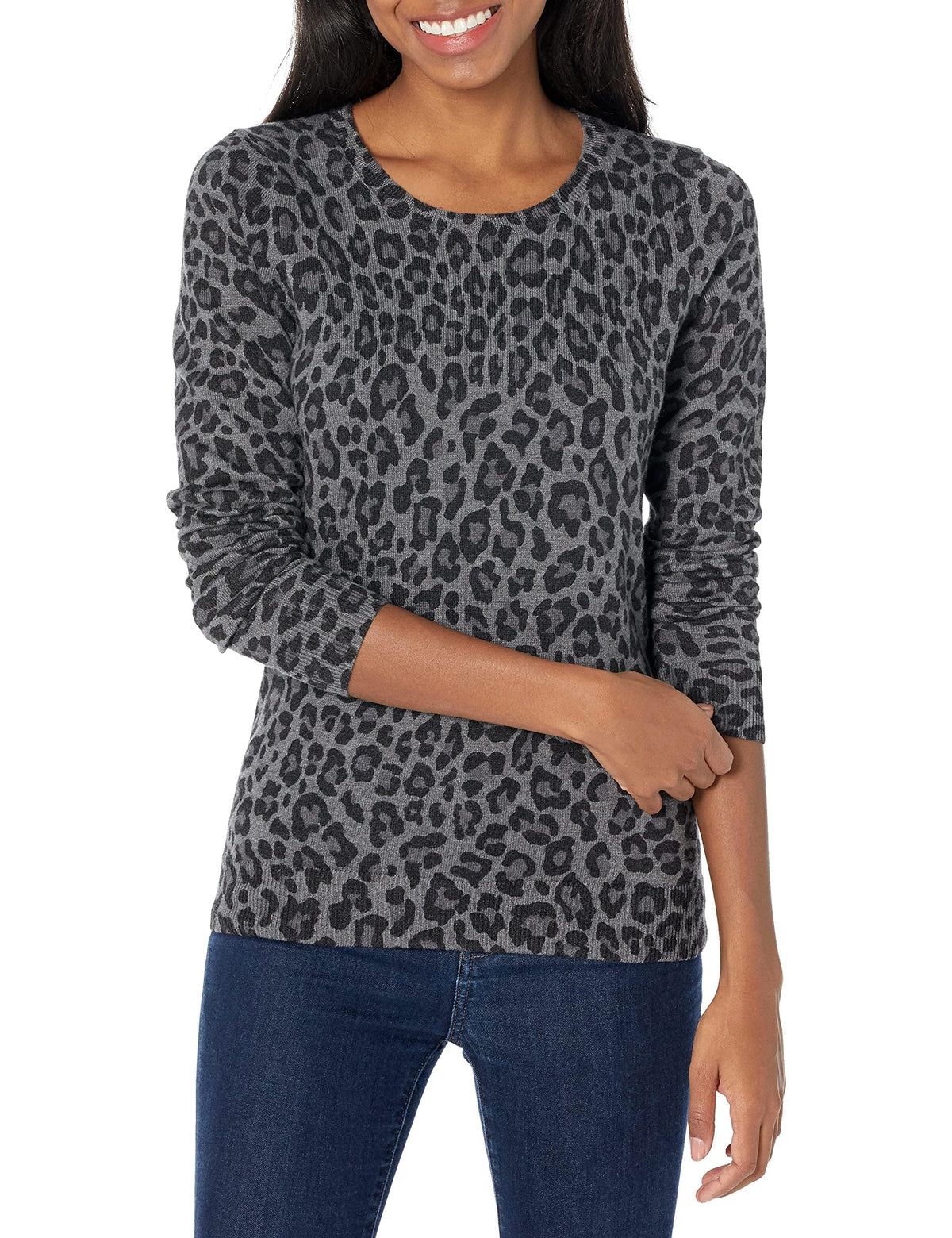 Amazon Essentials Women's Long-Sleeve Lightweight Crewneck Sweater, Flattering (Available in Plus Size)