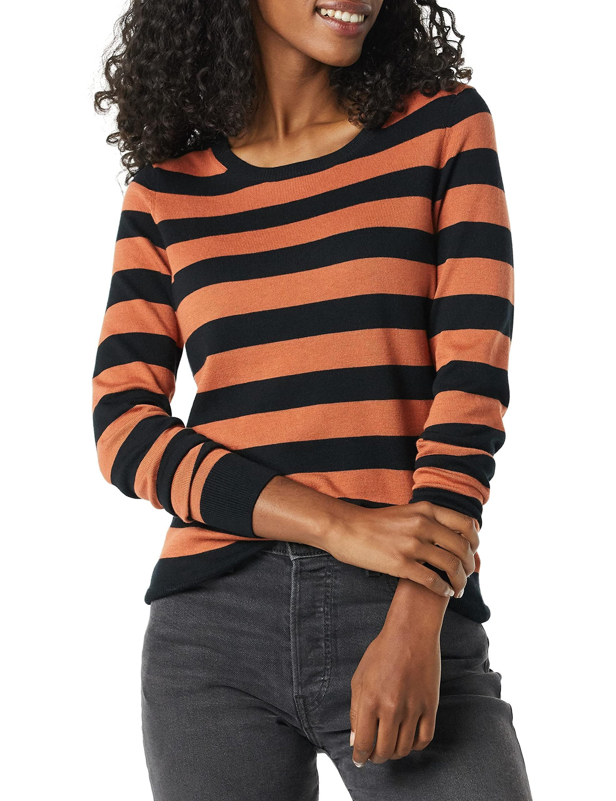 Amazon Essentials Women's Long-Sleeve Lightweight Crewneck Sweater, Flattering (Available in Plus Size)
