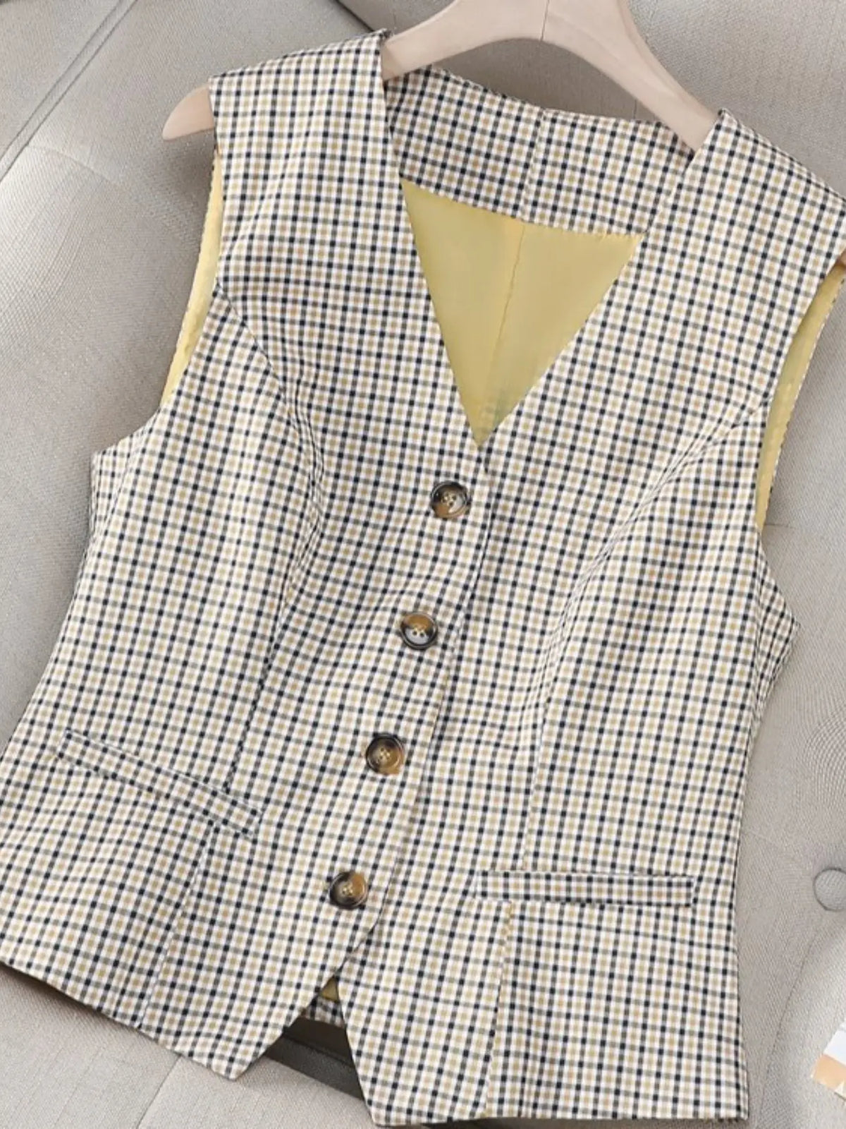 High-End Retro Houndstooth Women's Sleeveless Vest Cardigan, New Fashion Loose Fit Lightweight Design, Winter Short Fitted Pattern Pro, Button Front Vest