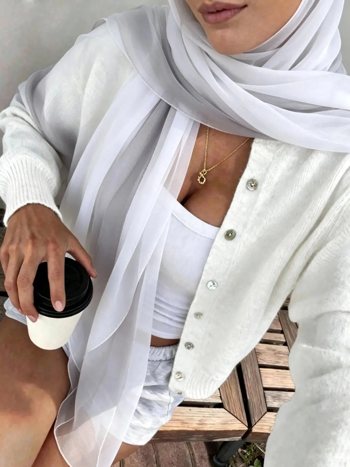 New Y2K Elegant Short Fit Knit Sweater for Women, Round Neck Button Front, Plain Surface, Spring & Fall Casual Wear, Winter Outerwear, Womenswear