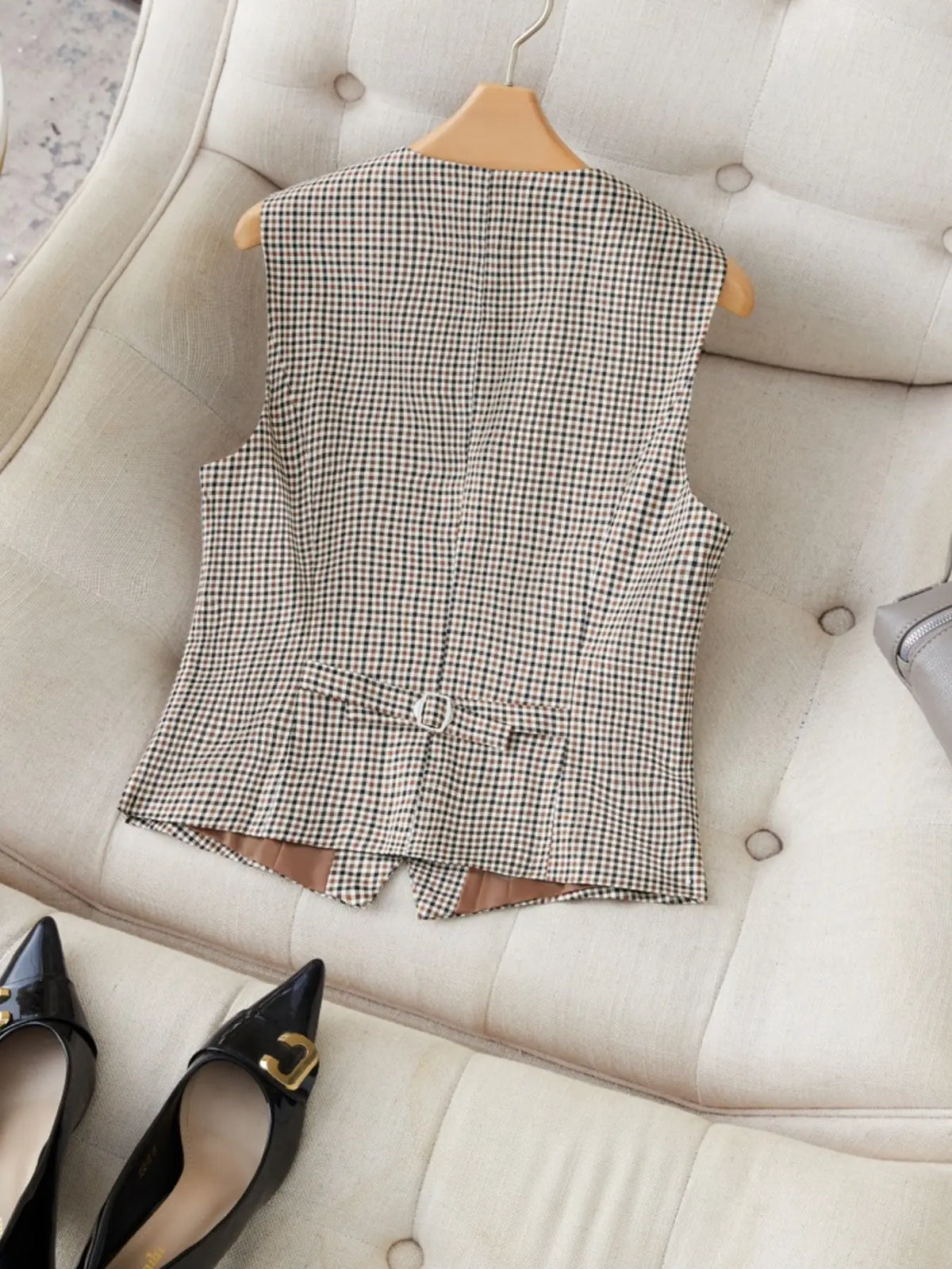 High-End Retro Houndstooth Women's Sleeveless Vest Cardigan, New Fashion Loose Fit Lightweight Design, Winter Short Fitted Pattern Pro, Button Front Vest