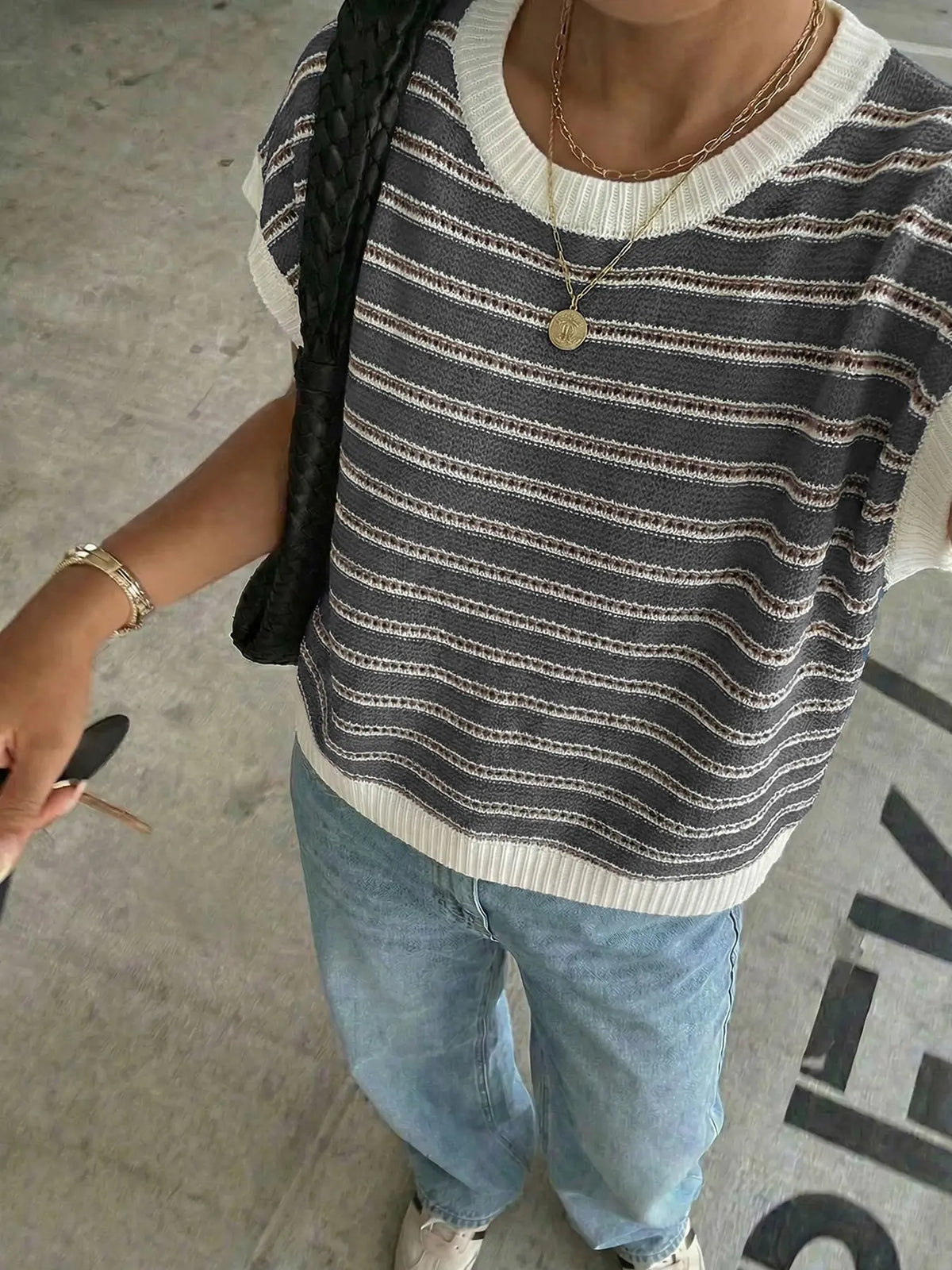 Women's Striped Knit Vest, Casual Loose Fit Sleeveless Top, Sleeveless Fashion Apparel, Spring Summer Fashion, Elegant & Comfortable, Random Stripe Pattern